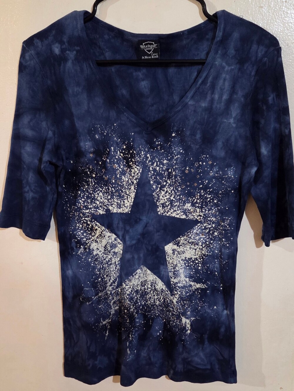 Sledge USA Y2K Womens V-Neck Blue Tie Dye Distressed Star Galaxy T-Shirt Size L